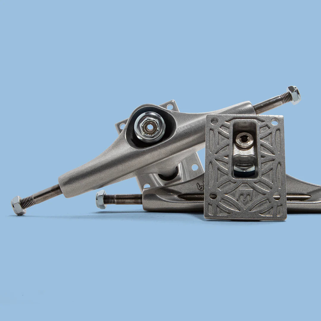 Royal Ultra Light Standard Raw Truck